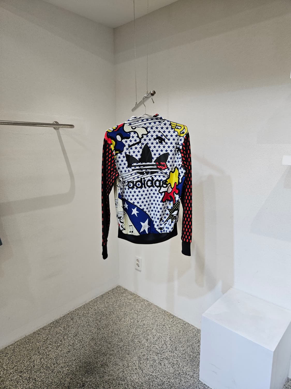 아디다스 리타오라 팝아트 슈퍼트랙 져지 상품이미지2