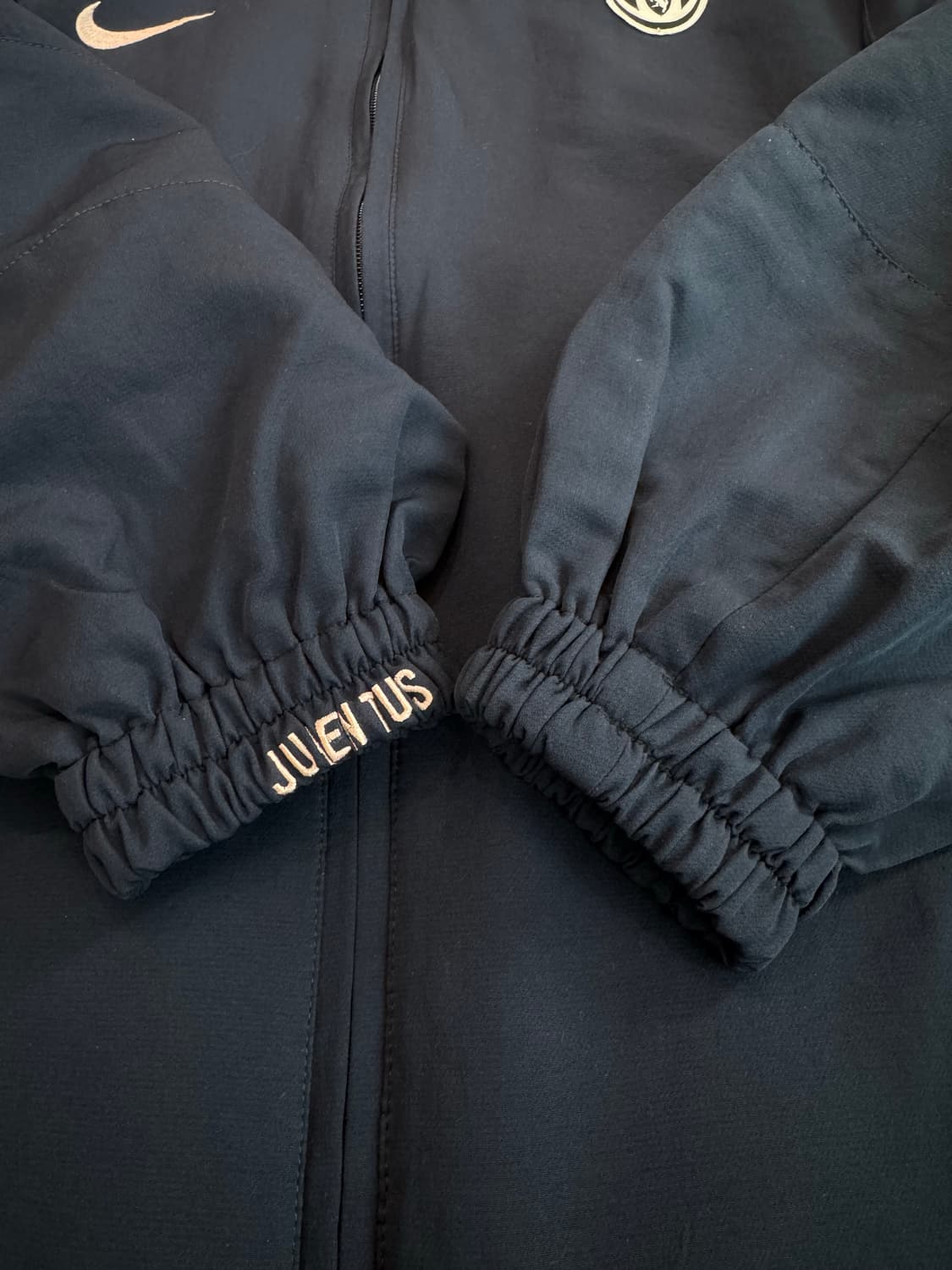 나이키 00s 핑크 스우시 유벤투스 바람막이  상품이미지5