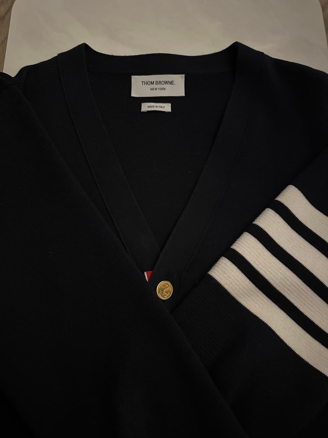 [급처/새상품급]톰브라운 밀라노스티치 가디건 2사이즈 상품이미지1