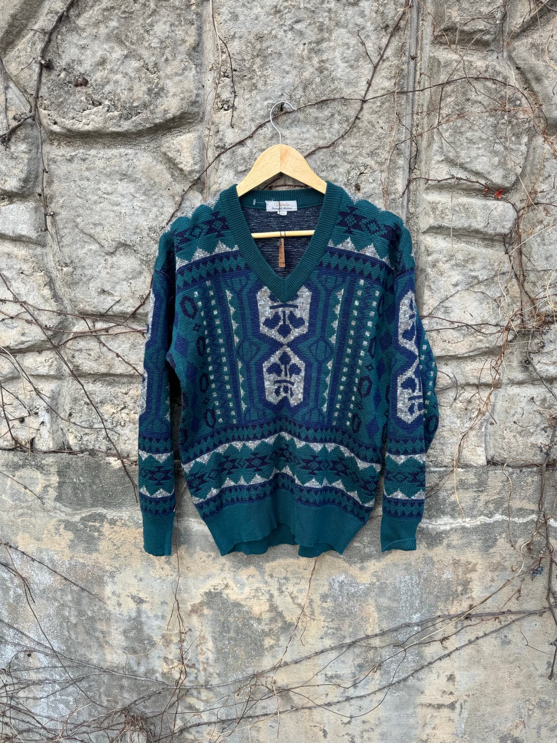 일본 빈티지 에스닉 패턴 v넥 니트  상품이미지1