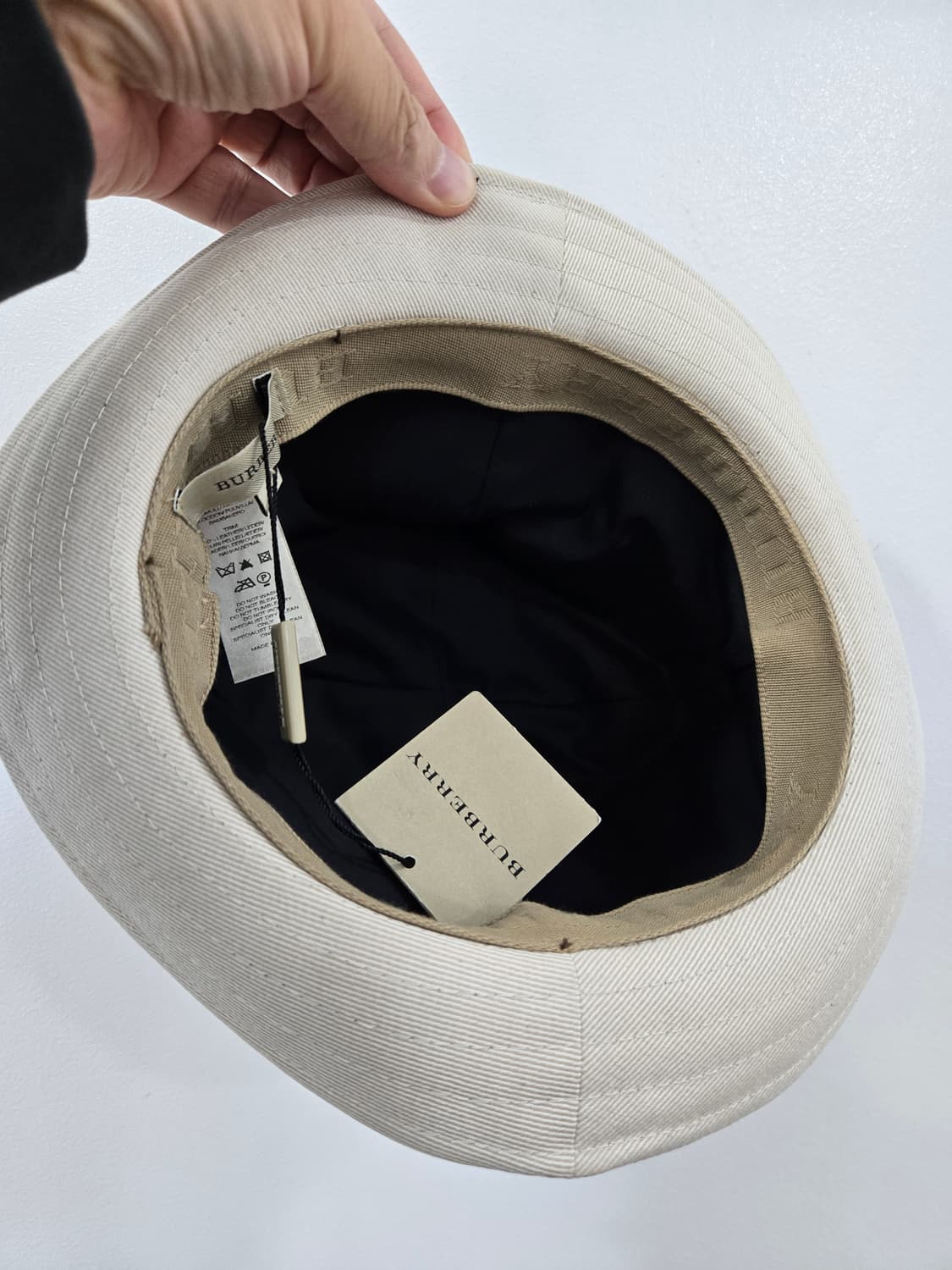 버버리 여성 버킷햇 상품이미지4