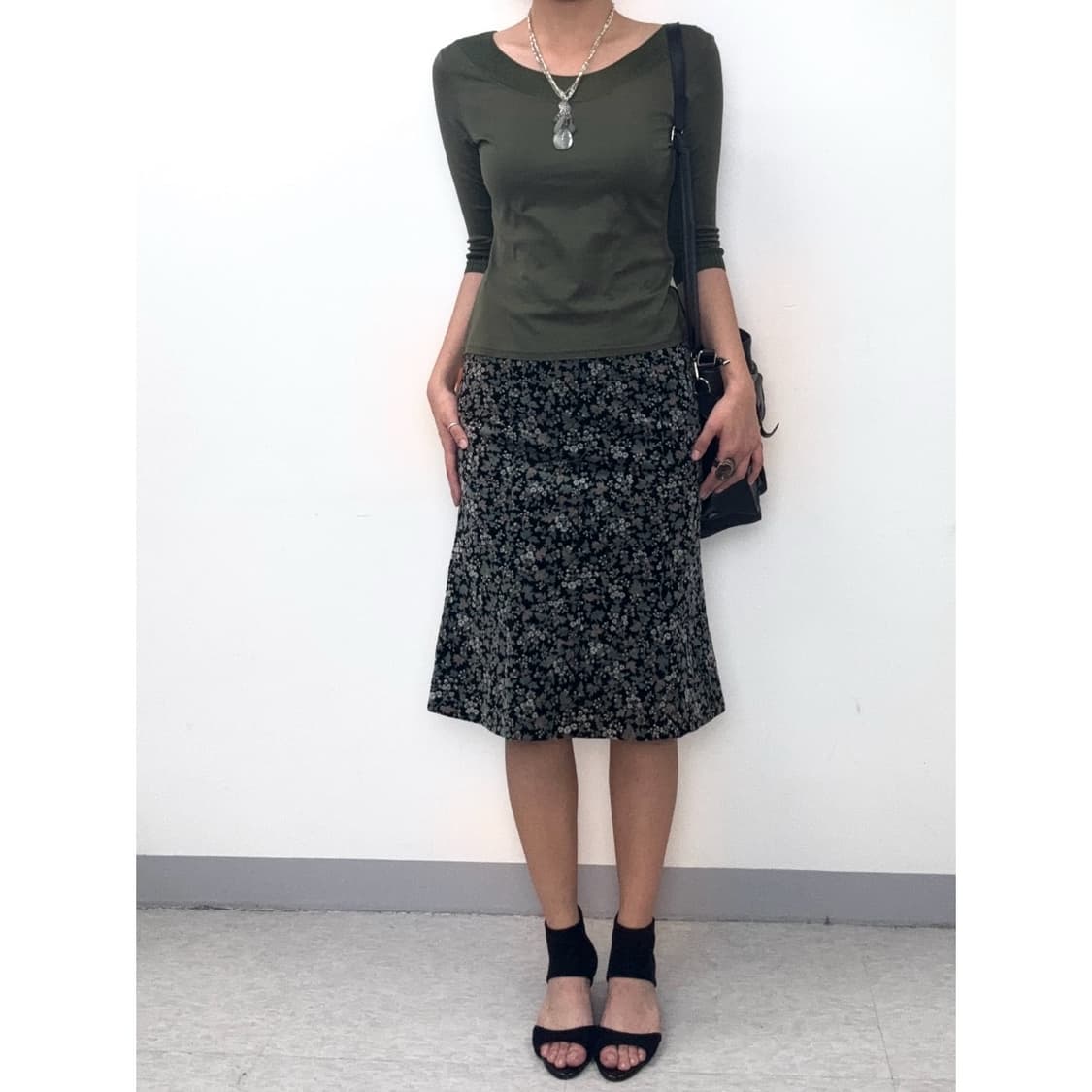 빈티지 카키 반팔 상품이미지2