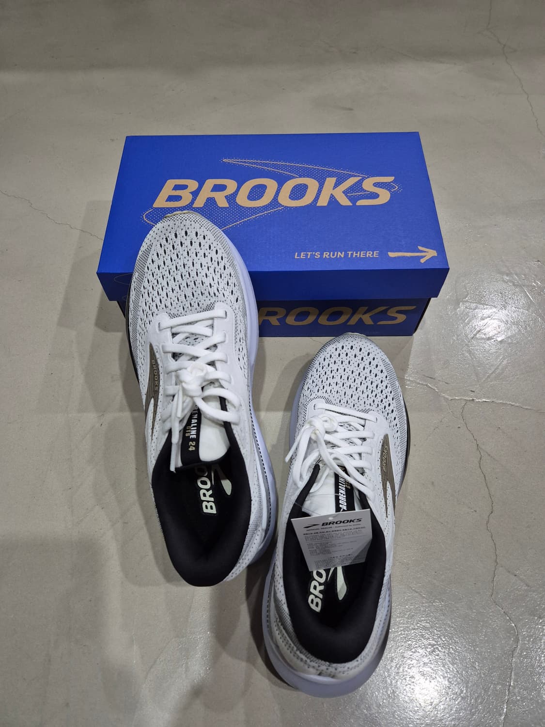 브룩스 아드레날린 GTS 24 화이트 (MEDIUM) 상품이미지3