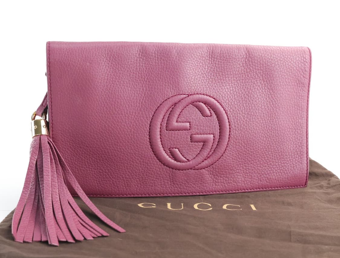 구찌 GG 소호 테슬 플랩 클러치백 상품이미지1