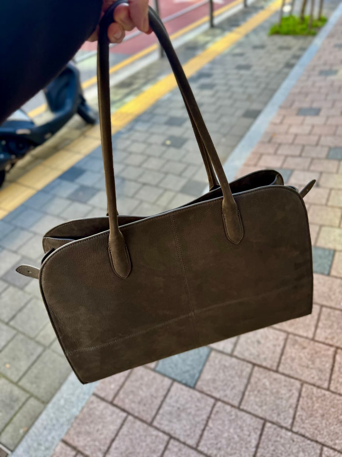 유스 탑핸들 빅백 카키 색상 (이너백 포함) 상품이미지2