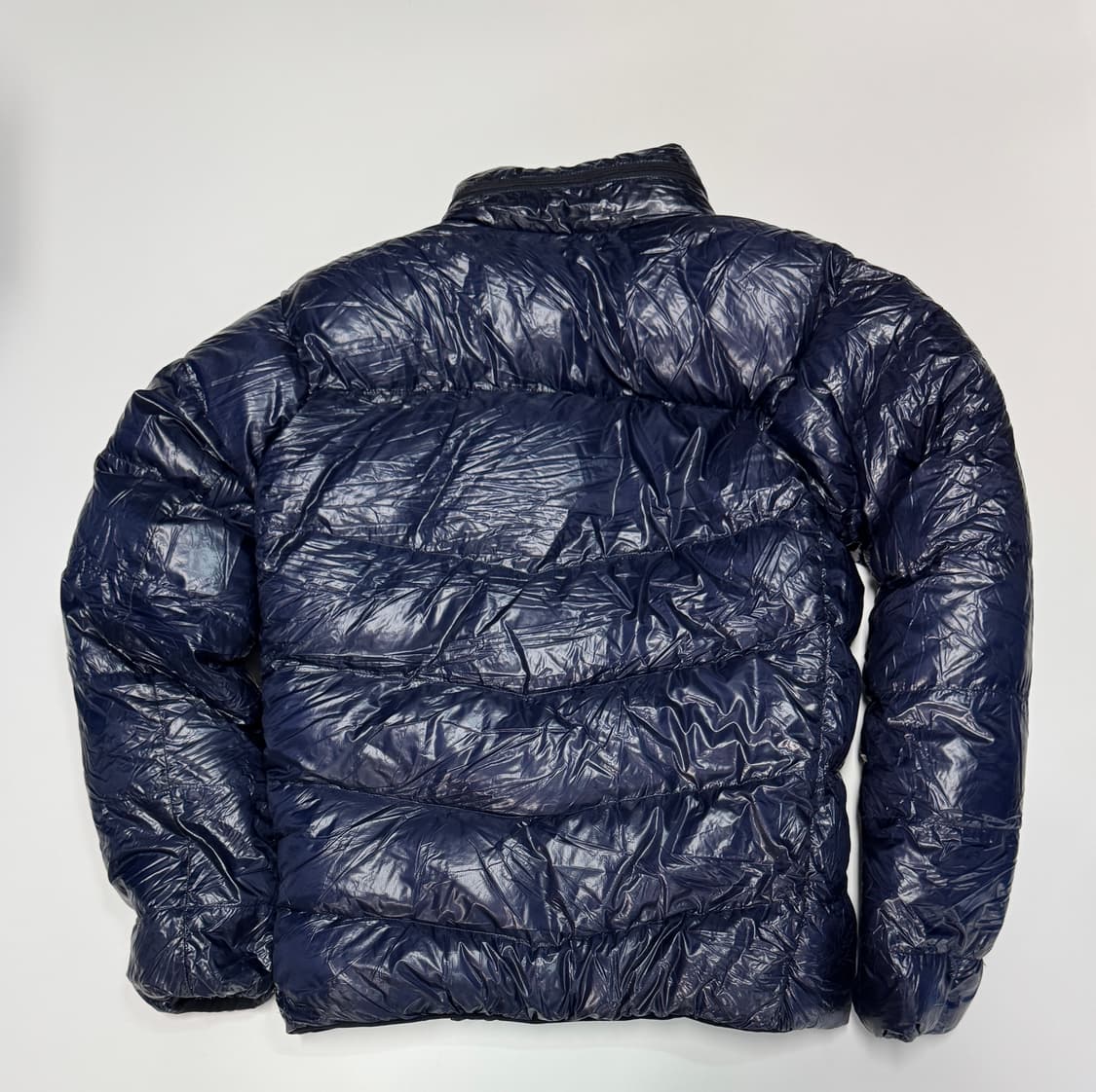 여성 헤지스 유광 구스다운 후드 패딩 점퍼 네이비 상품이미지2