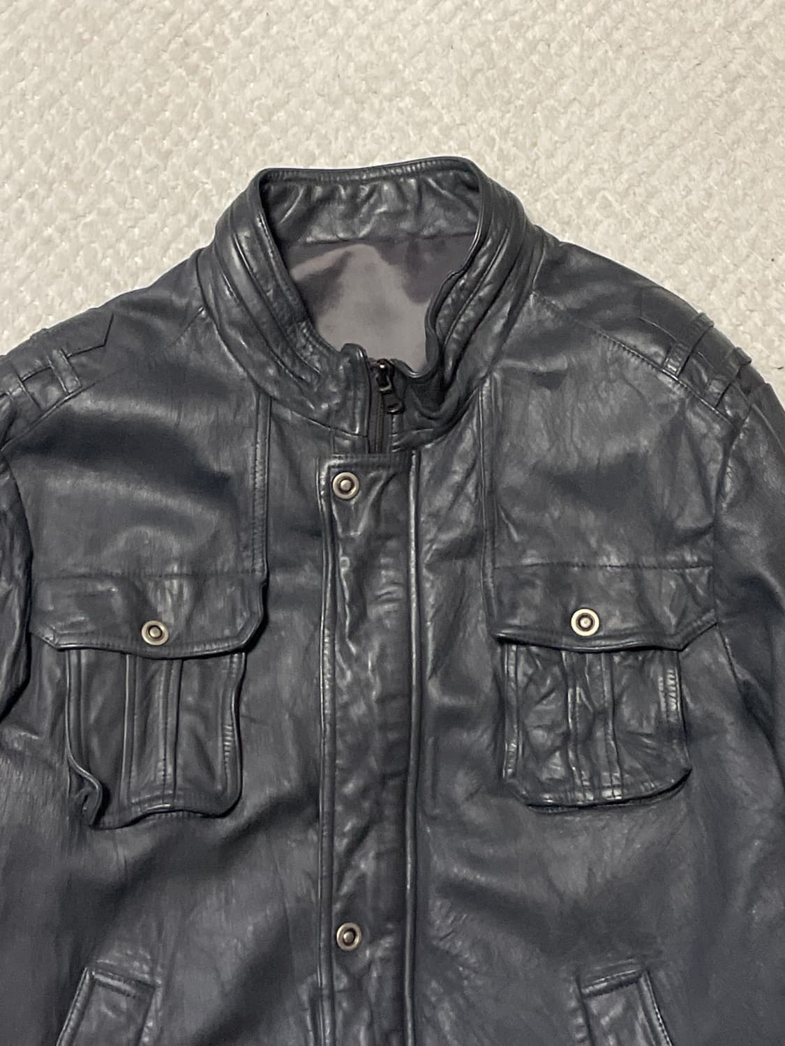 웨스턴 무드 램스킨 양가죽 절개 포켓 레더 자켓 상품이미지4