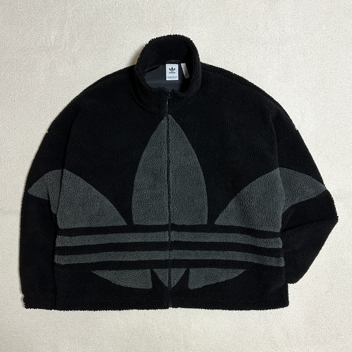 아디다스 빅 트레포일 쉐르파 재킷 상품이미지1