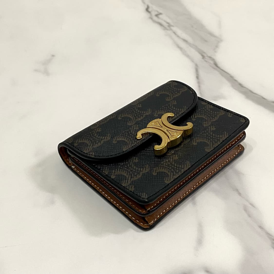 셀린느 트리옹프 캔버스 비즈니스 카드지갑 여성 반지갑 명함지갑 탄 상품이미지3