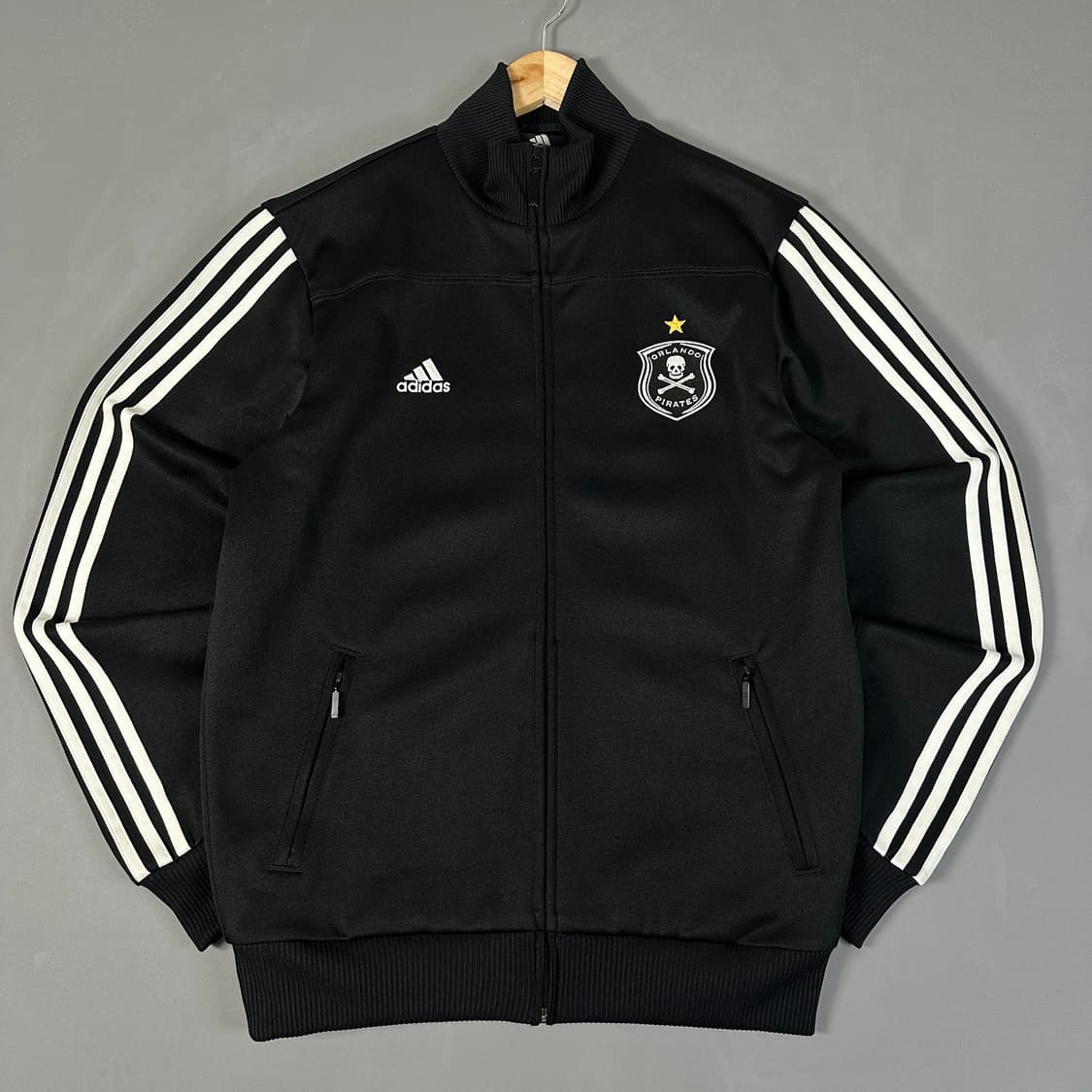 아디다스 로고 올란도 스컬 트랙탑 져지 블랙 100 [020705] 상품이미지3