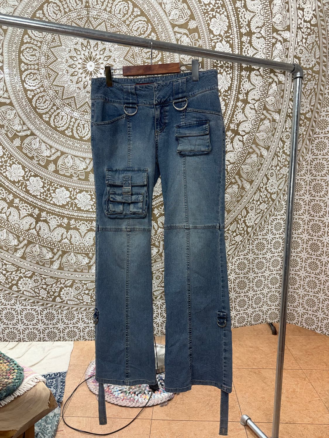 게스 여성 포켓 카고 데님팬츠  상품이미지3