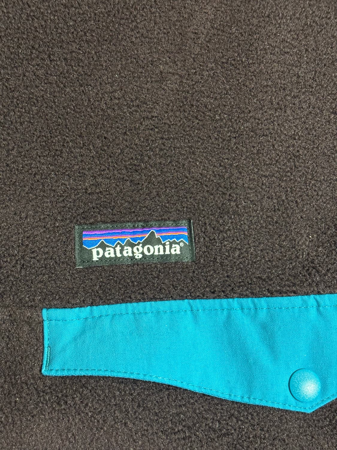 파타고니아 신칠라 옵시디언 플럼 m사이즈 판매합니다 상품이미지3