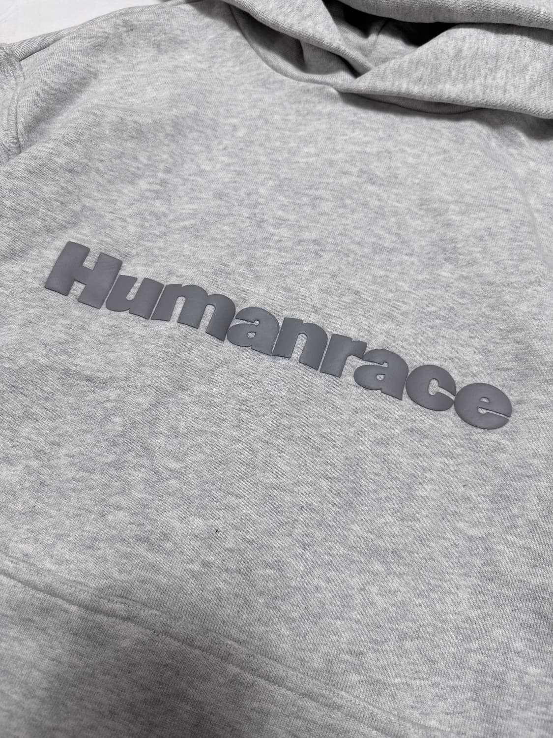 아디다스 퍼렐 휴먼레이스 후드티 상품이미지4