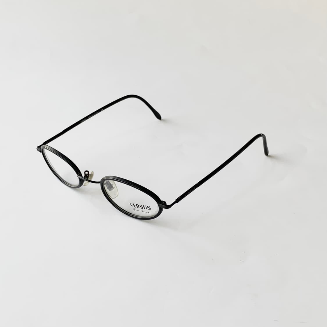 865 베르수스 VERSUS 빈티지 데드스탁 초경량 슬림 오벌 메탈 블랙 상품이미지4