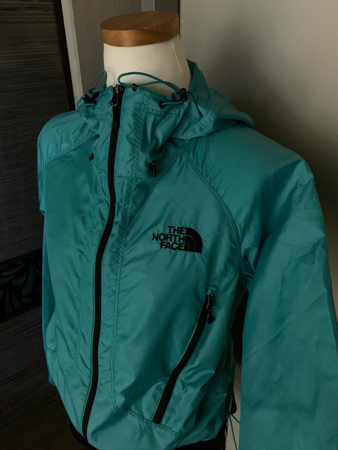 노스페이스 바람막이 상품이미지3