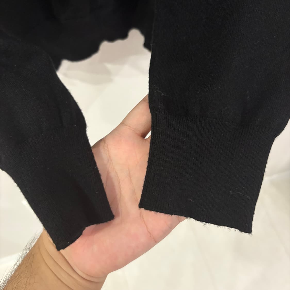 안나수이 블랙 자수 니트 스웨터 105 상품이미지5