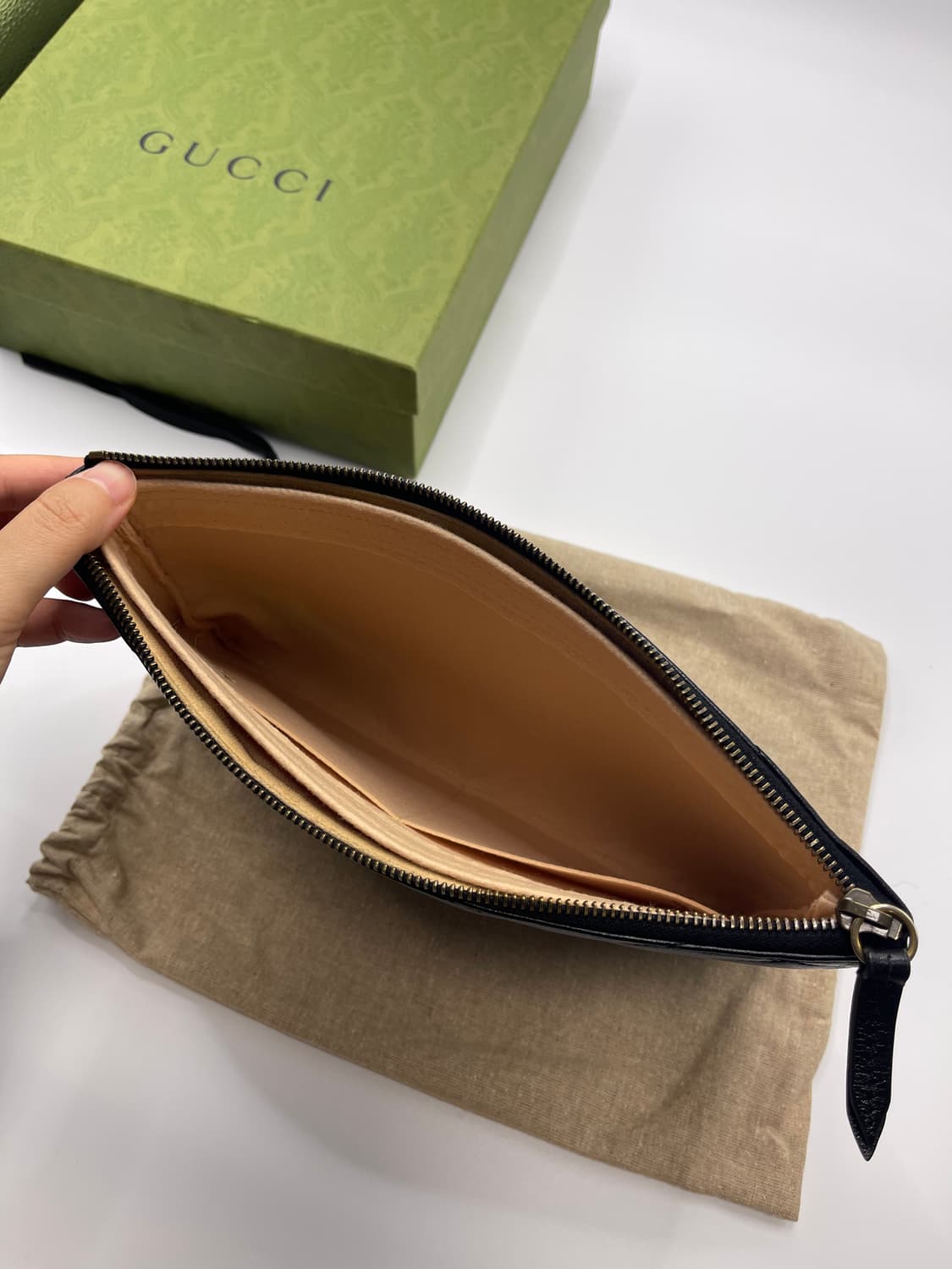 구찌 마몽(마틀라세) 블랙 클러치 상품이미지6