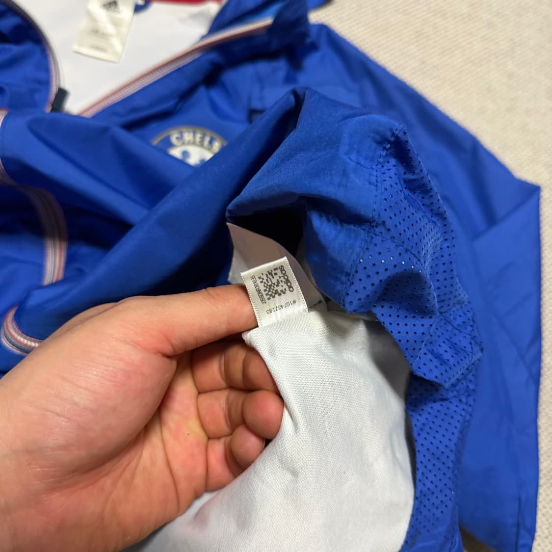 아디다스 첼시FC 후드 바람막이 자켓 상품이미지6
