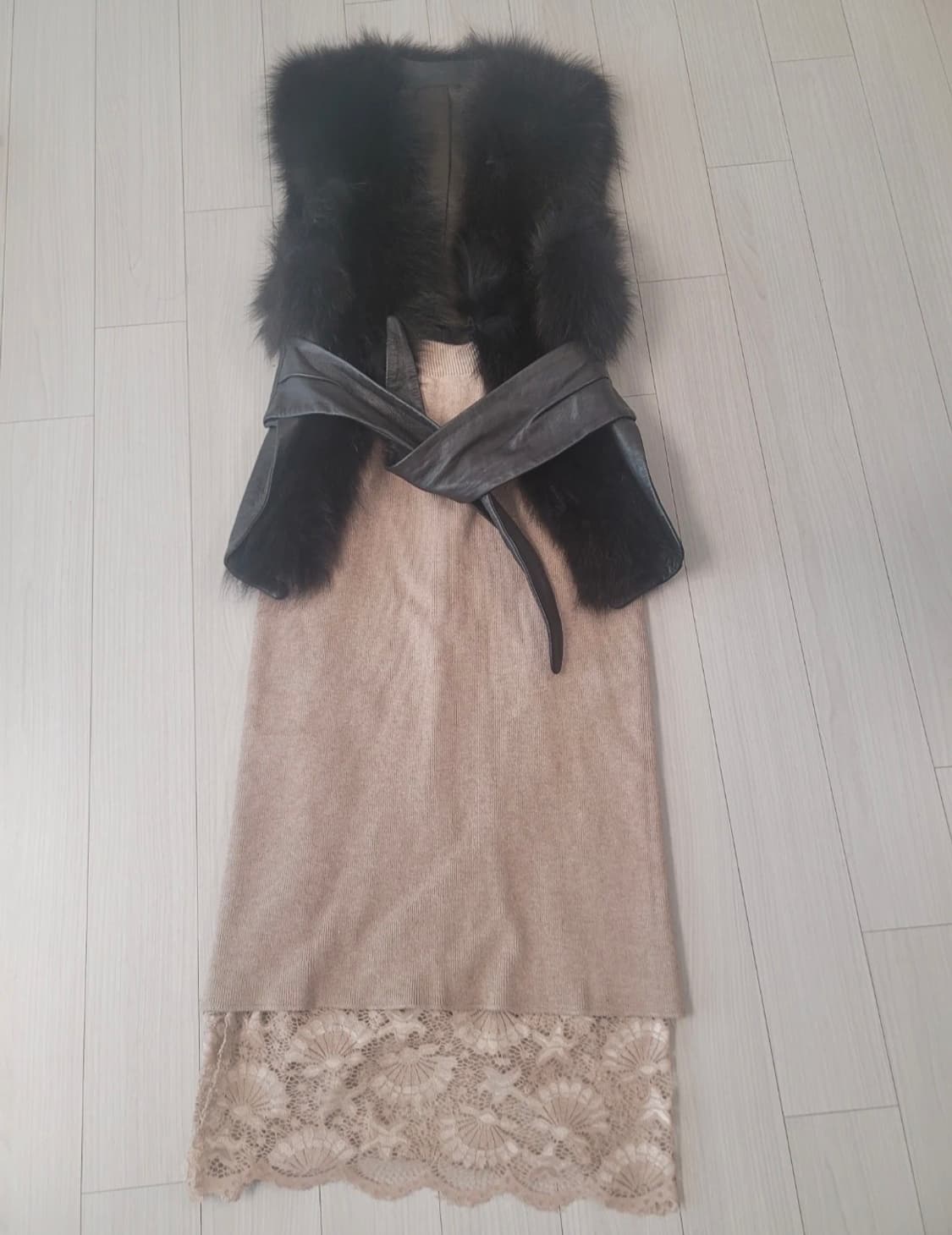 새상품 리얼 퍼 + 가죽 벨트 베스트 / 퍼 조끼 (딥브라운) 상품이미지1