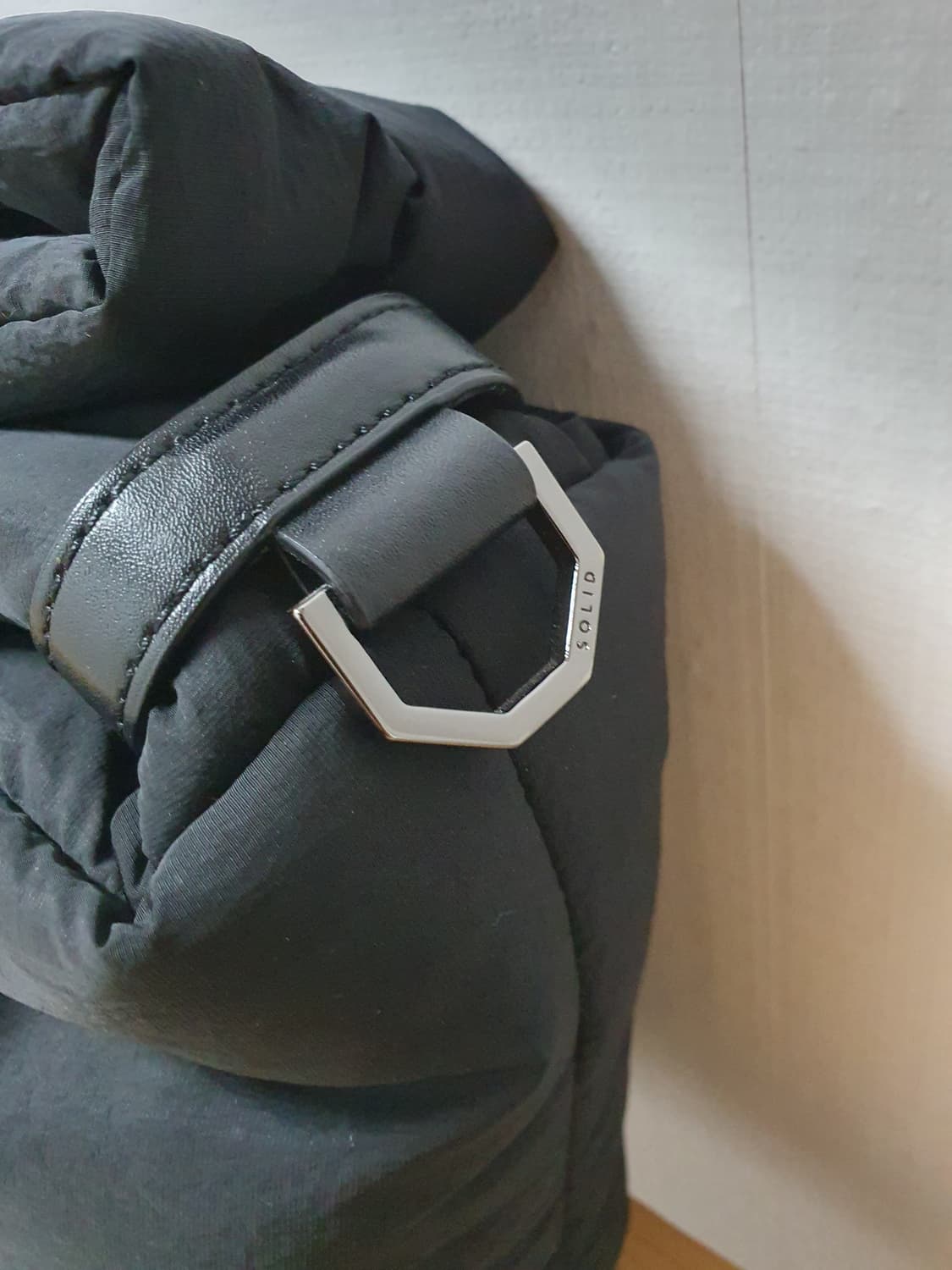 (M) 솔리드옴므 나일론 패디드 크로스백 상품이미지4