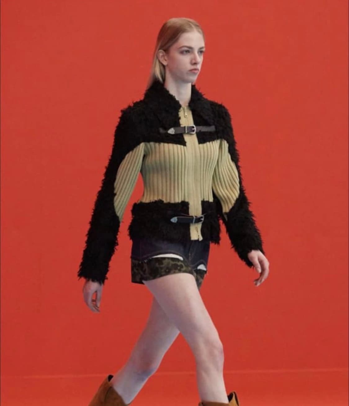 (유일매물)앤더슨벨 올가 헤어리 니트 집업 블랙 상품이미지1