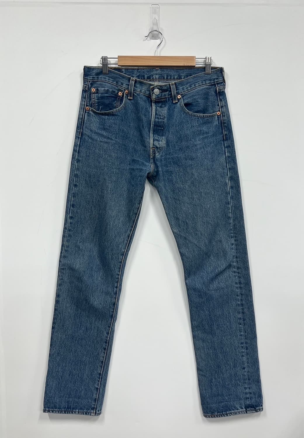 리바이스 501 버튼플라이 스트레이트 워싱 데님 팬츠 상품이미지7