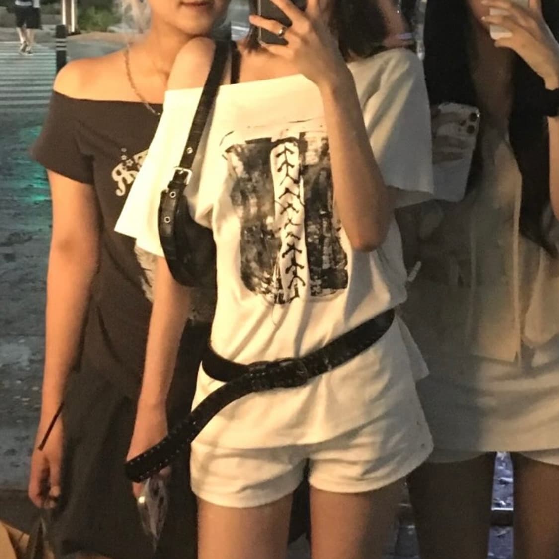 y2k 루즈핏 힙무드 코르셋 프린팅 오프숄더 상품이미지2