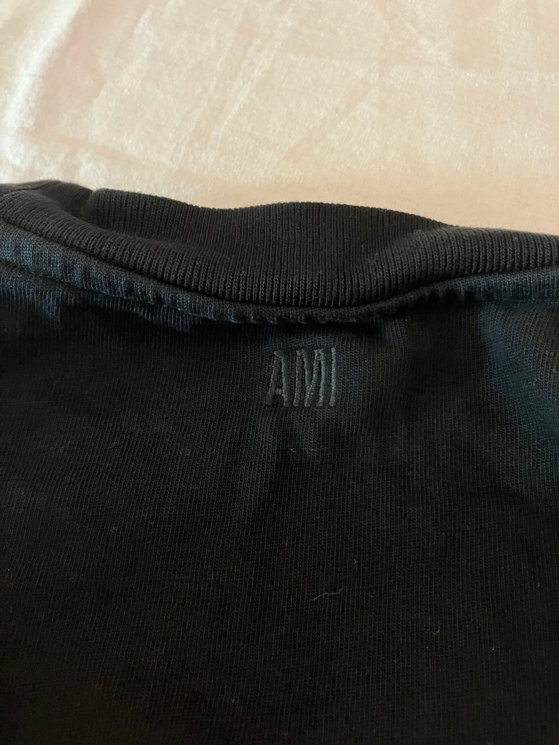 아미 체인스티치 하트 로고 반팔 티셔츠 블랙 상품이미지3