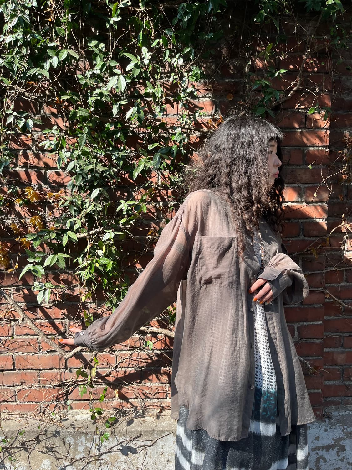 차콜 그레이 시스루 셔츠 상품이미지3