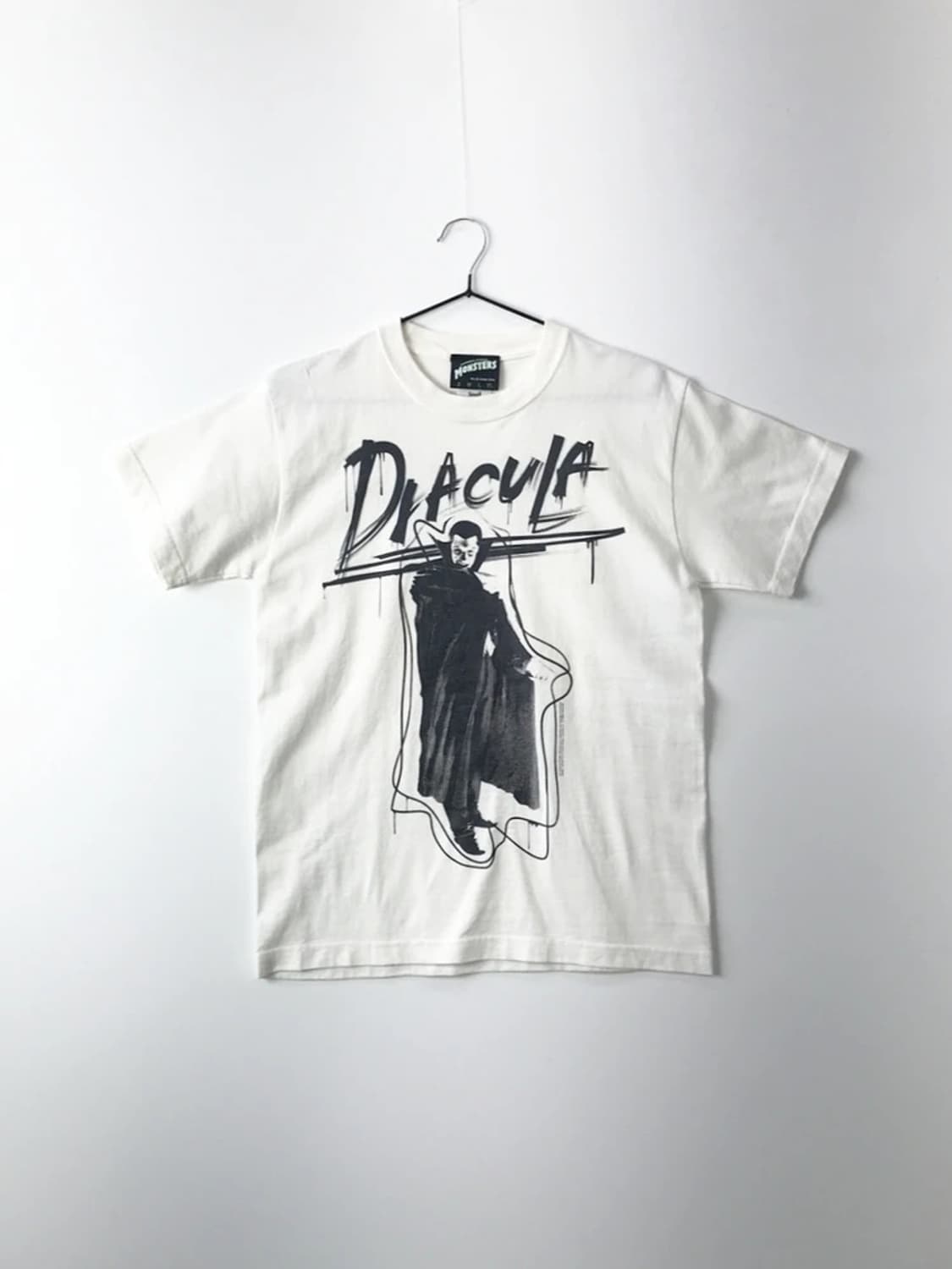 Universal Monsters Dracula Tee 상품이미지2