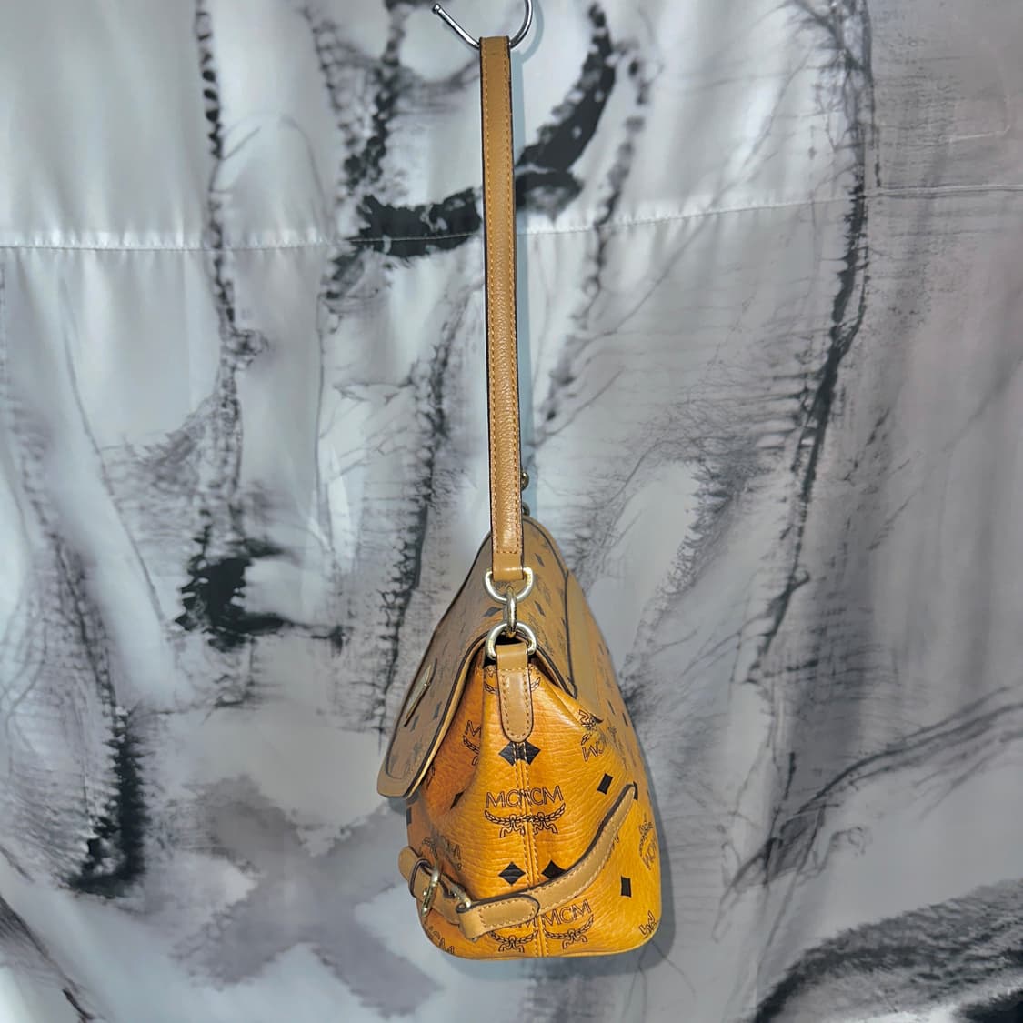 MCM 로고 숄더백 상품이미지3
