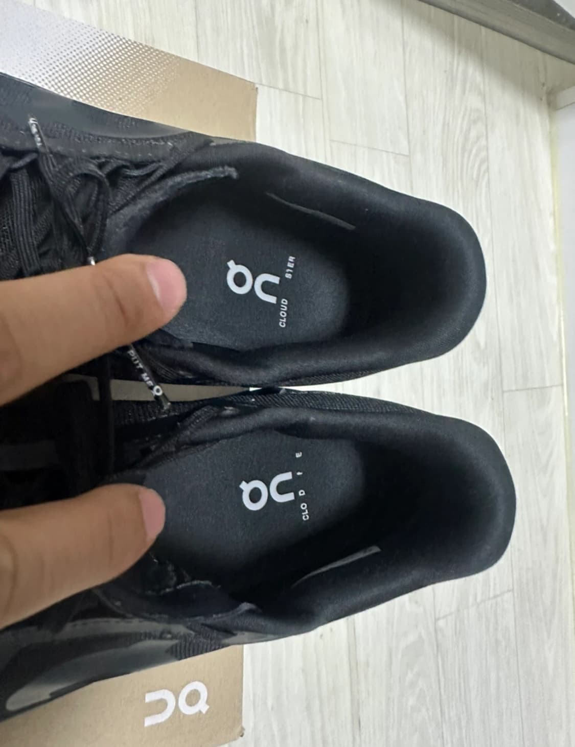 온러닝 블랙 클라우드몬스터2 / 255 급쳐 상품이미지2