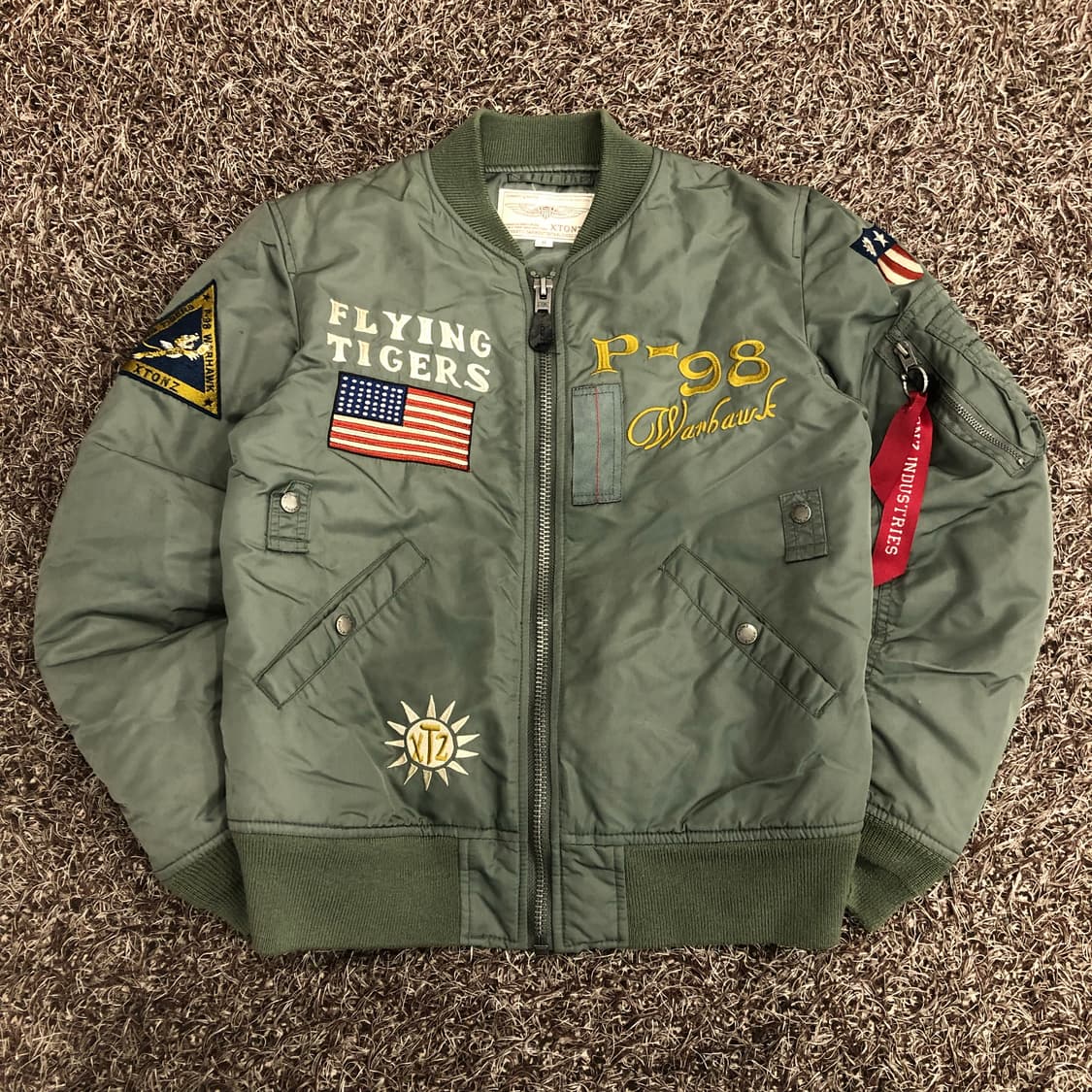 엑스톤즈 XRONZ 플라잉 타이거 성조기 봄버 플라이트 항공 점퍼 상품이미지1