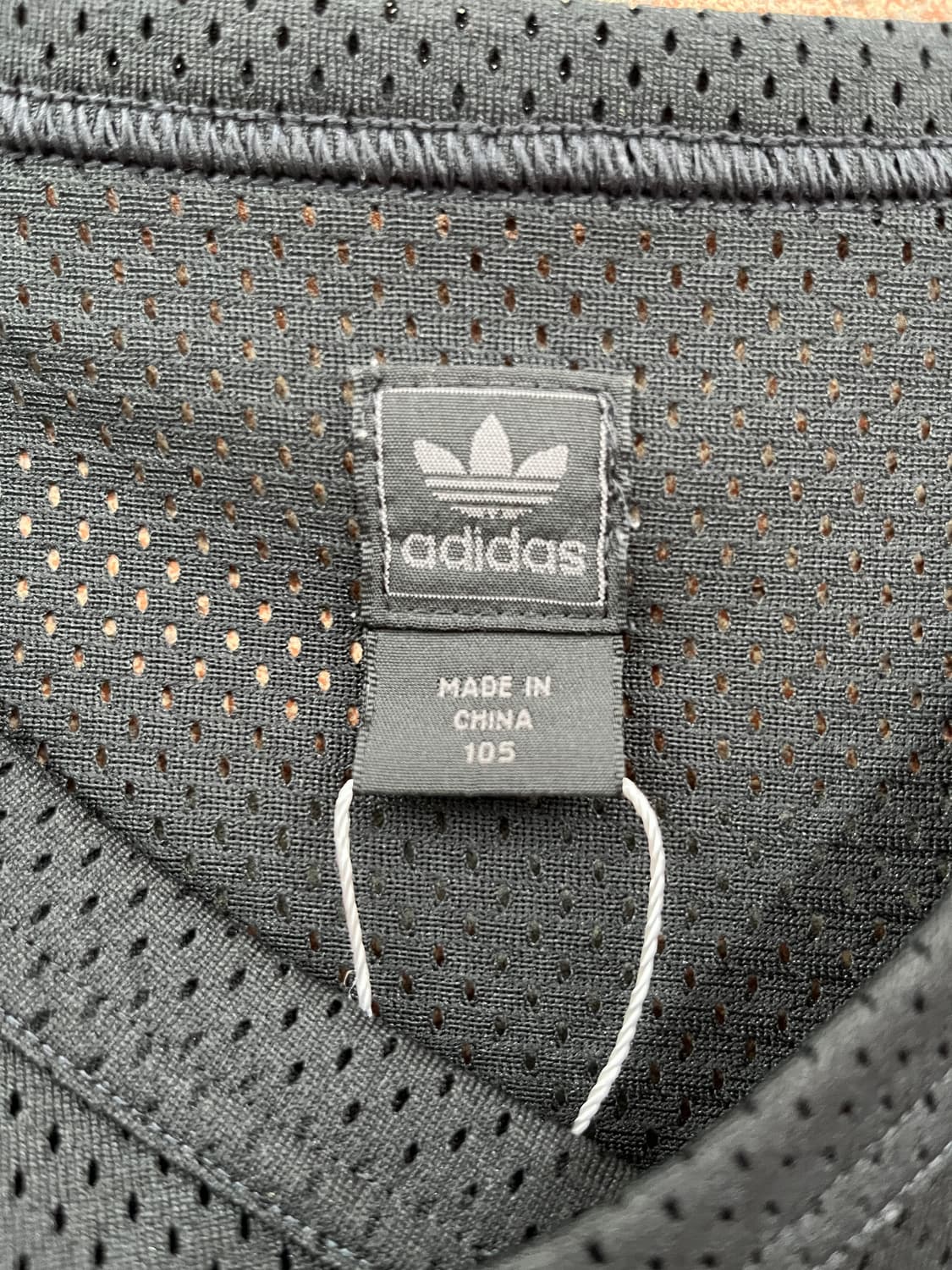 아디다스 자수 로고 메쉬 반팔 티셔츠  상품이미지9