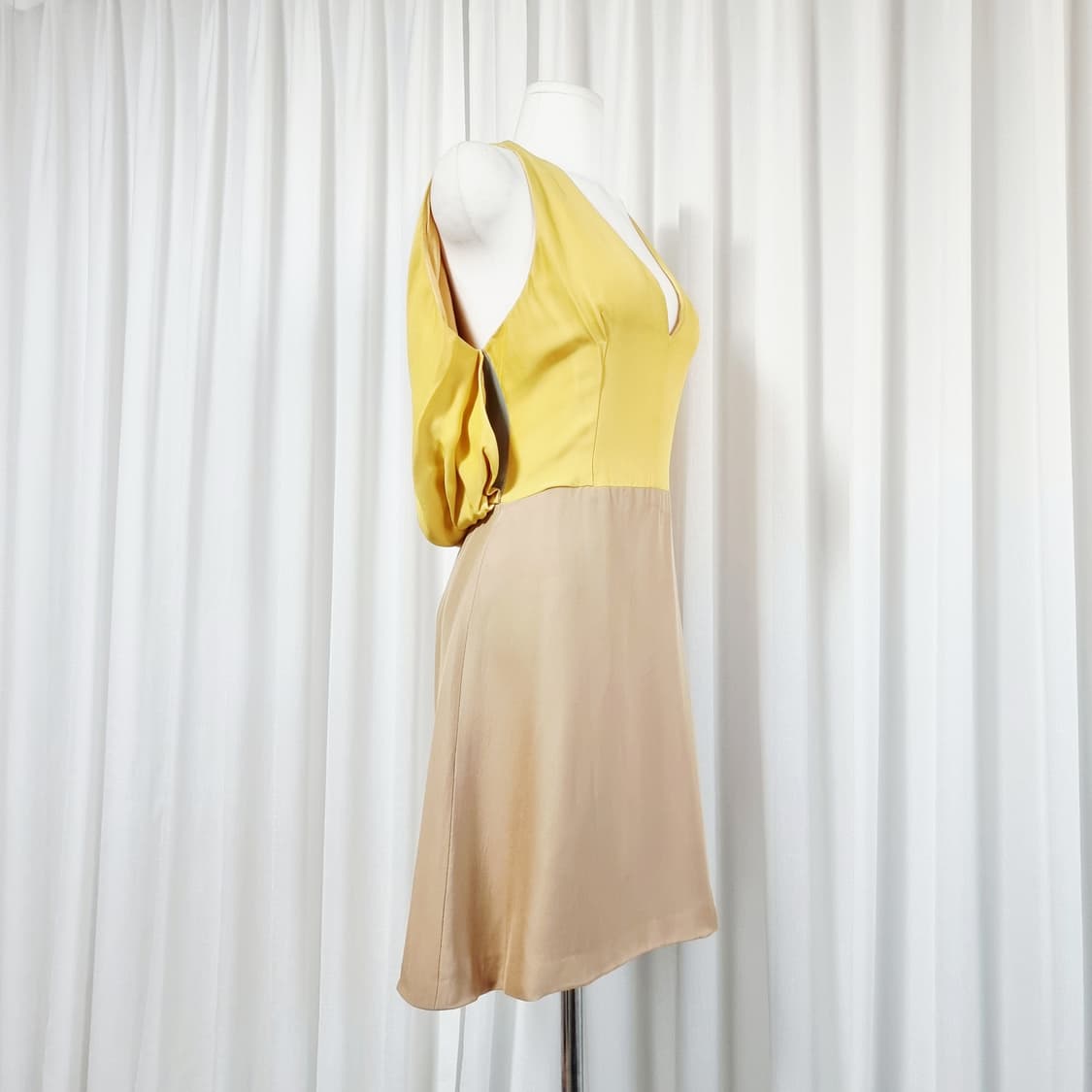 프라다 컬렉션라인 칵테일드레스 (40) 택달린새상품 /구매가300만원대 상품이미지6