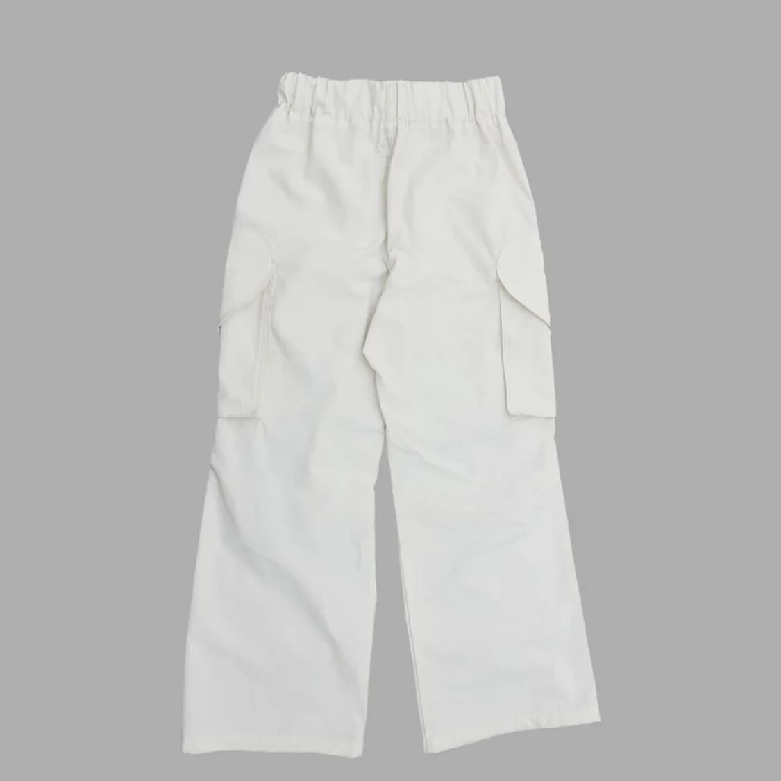더뮤지엄비지터 HEART CARGO COTTON PANTS - IVORY 상품이미지2