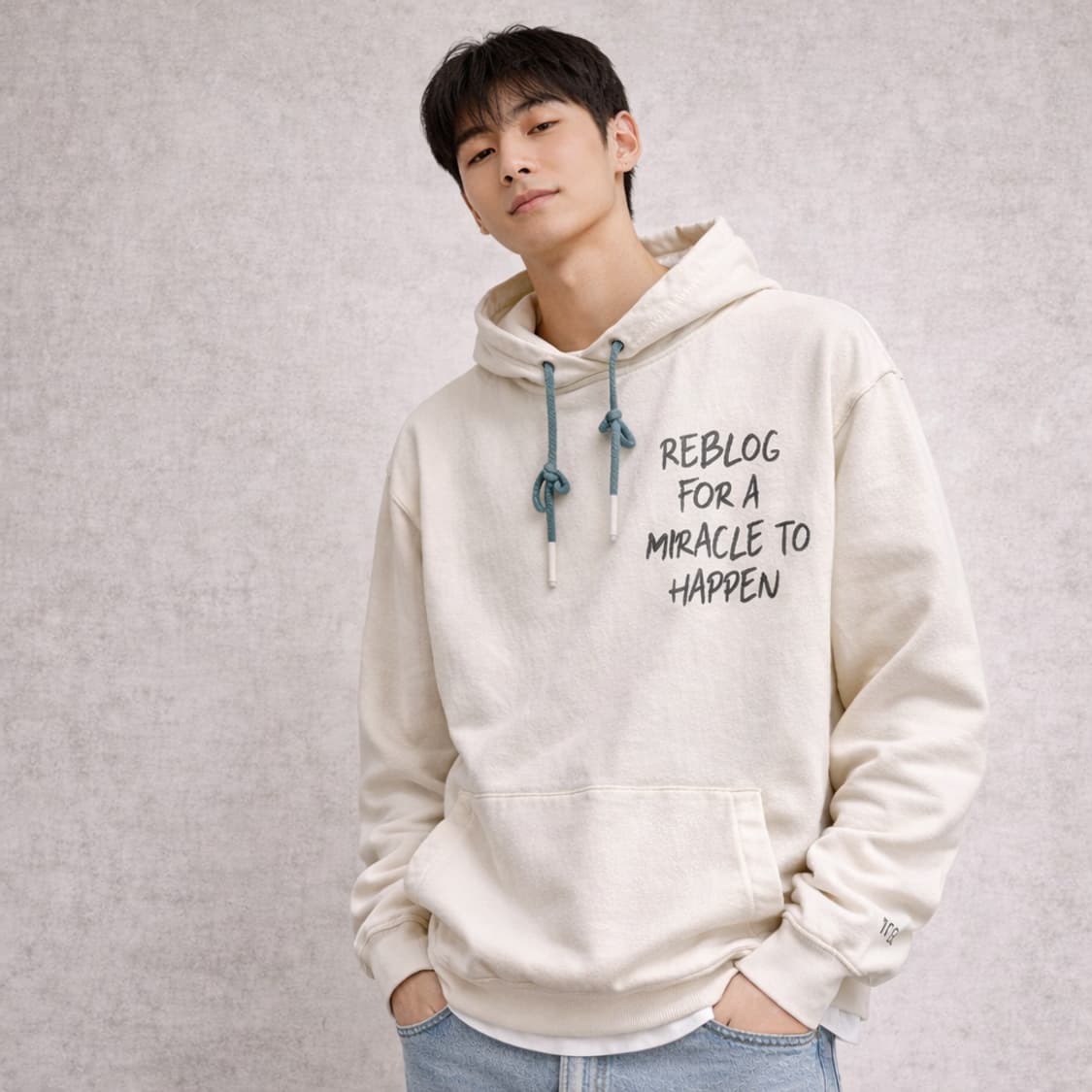 자라(ZARA) 아트워크 백프린팅 레터링 후드티 상품이미지1