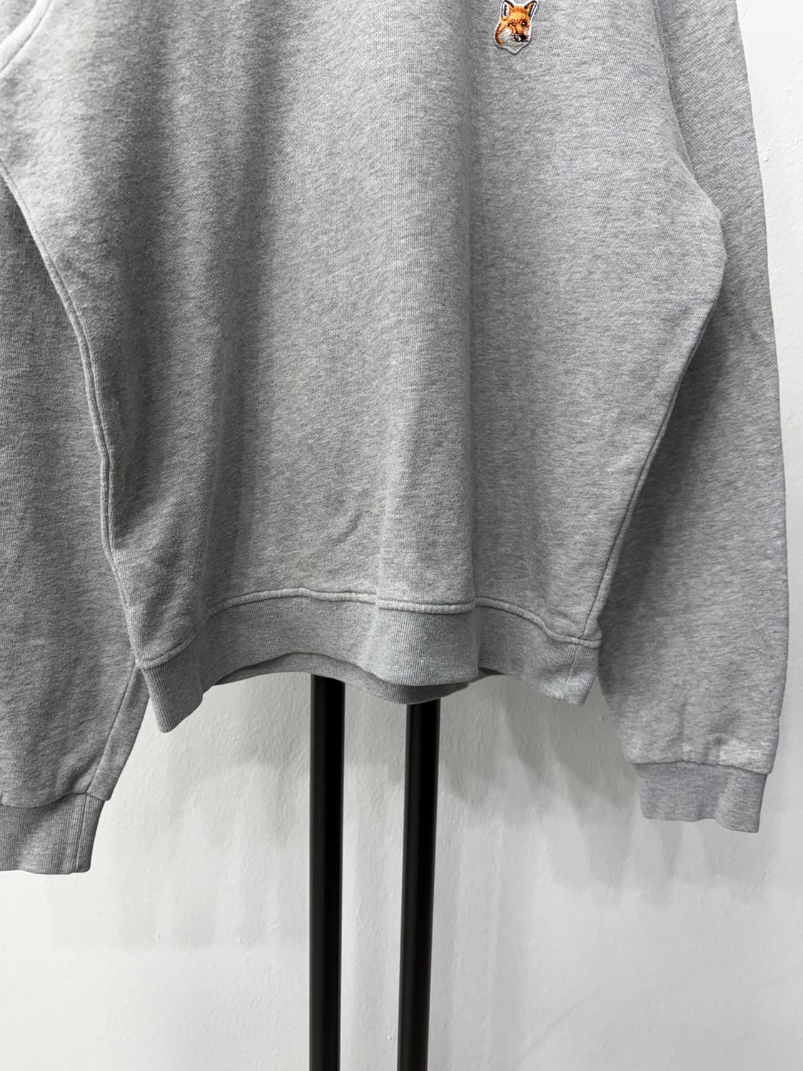 정품) 메종키츠네 여성 폭스 헤드 맨투맨 그레이 M 상품이미지4