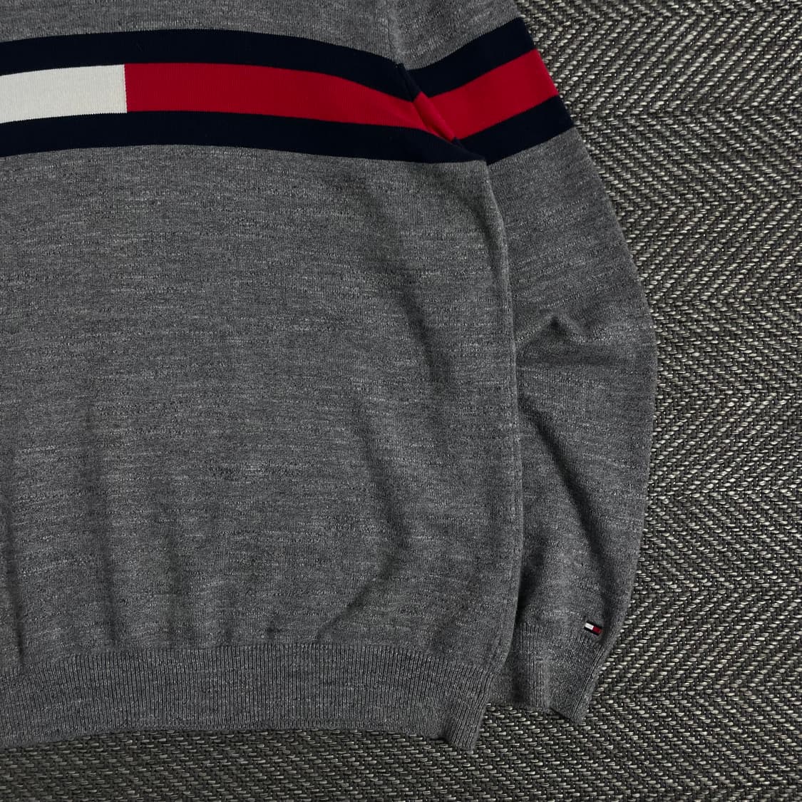 타미힐피거 빅로고 디테일 니트y 3207 상품이미지3