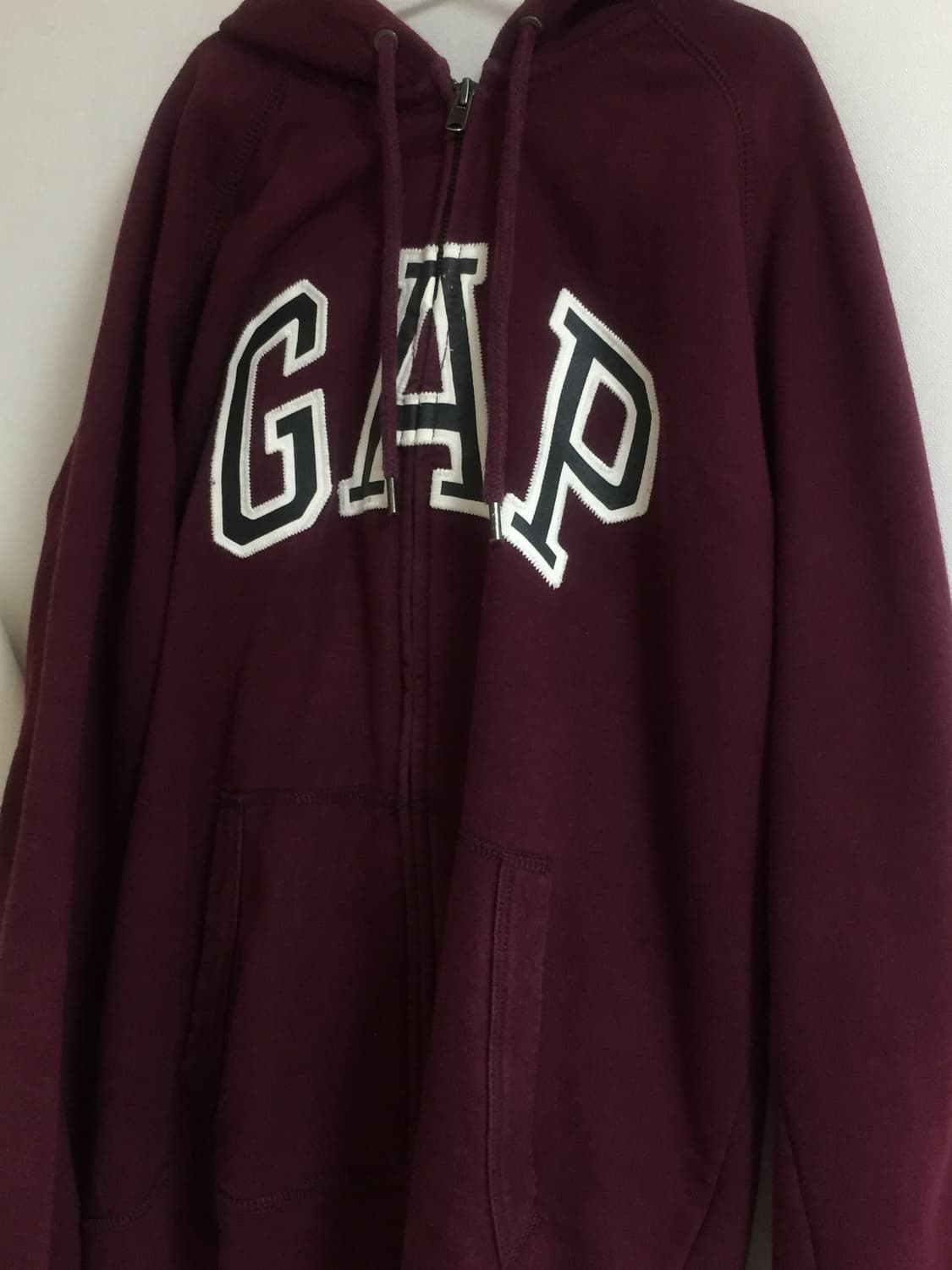갭 버건디 후드집업 상품이미지1