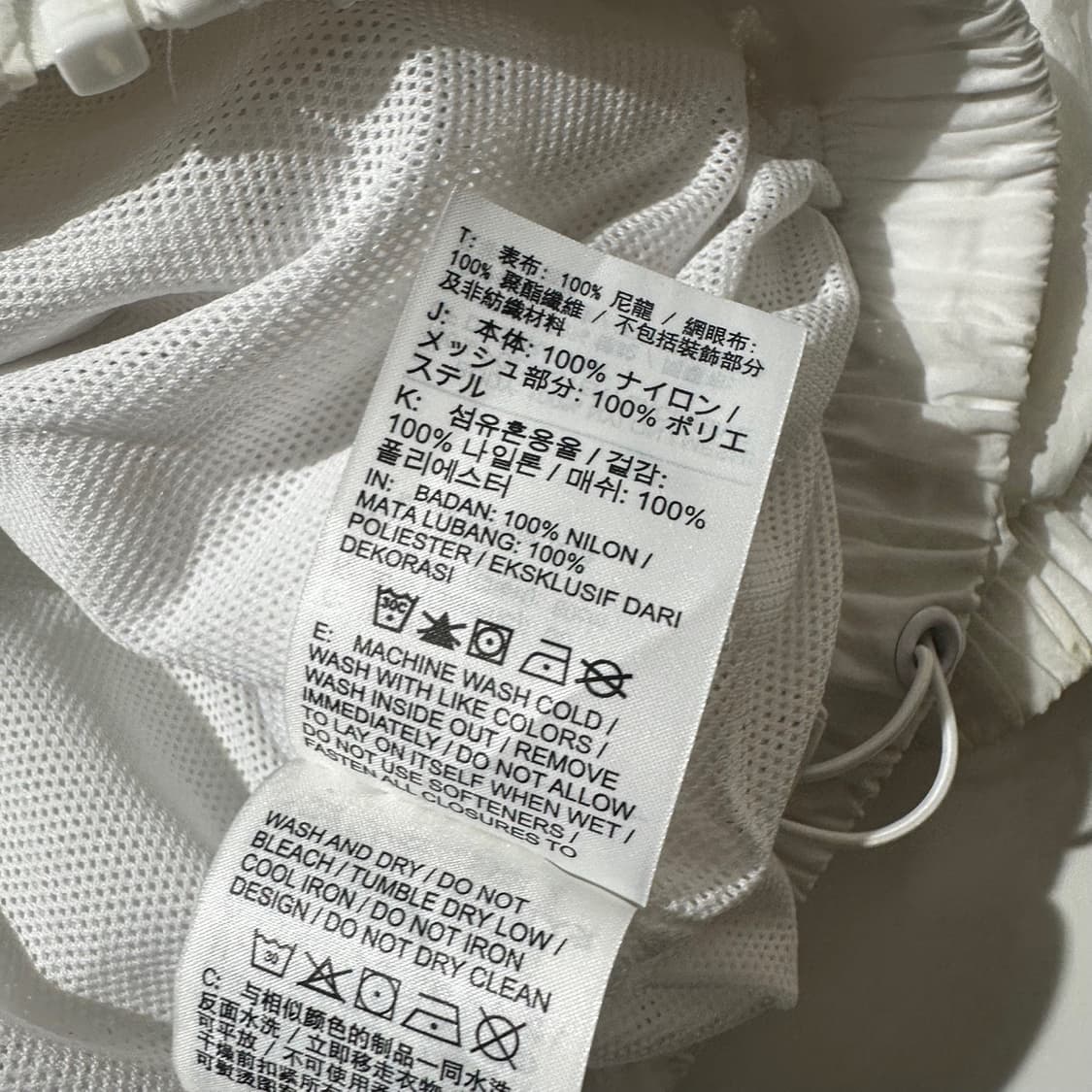 나이키 NSW 에센셜 스우시 우븐 바람막이 자켓 상품이미지7