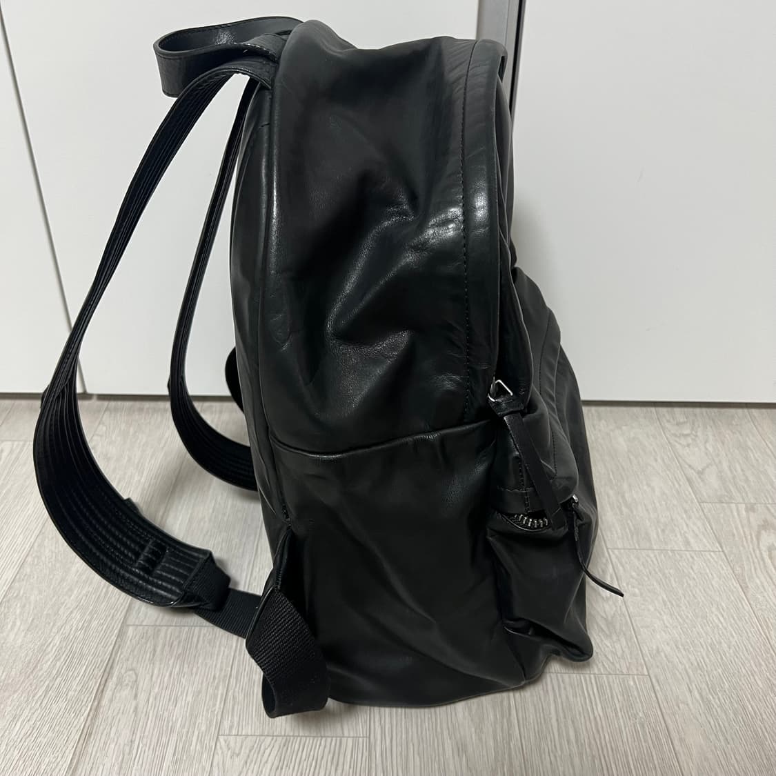 사일런트 바이 다미르도마 가죽 백팩 상품이미지6