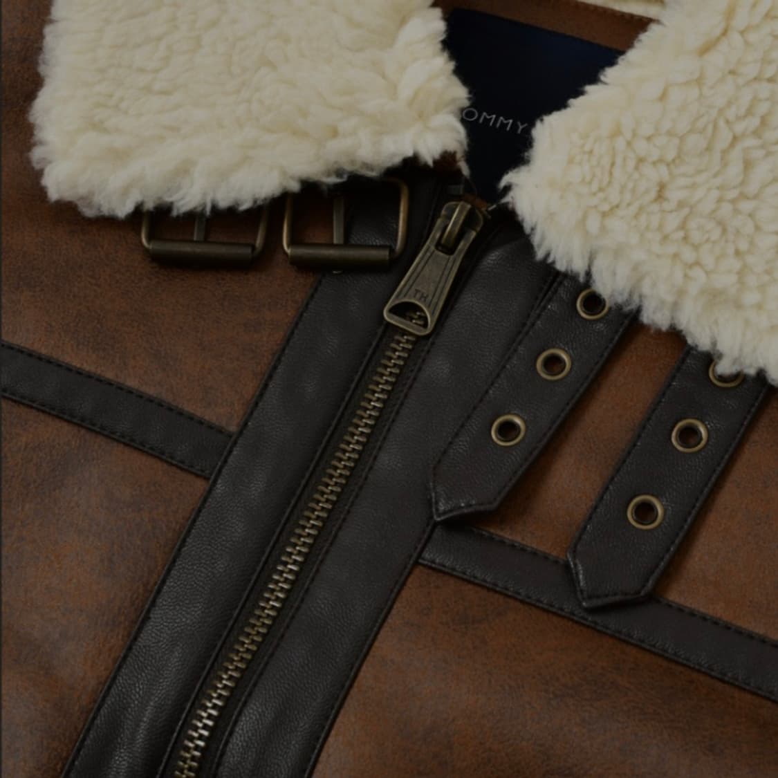 타미 힐피거 페이크 레더 무스탕 브라운 상품이미지4