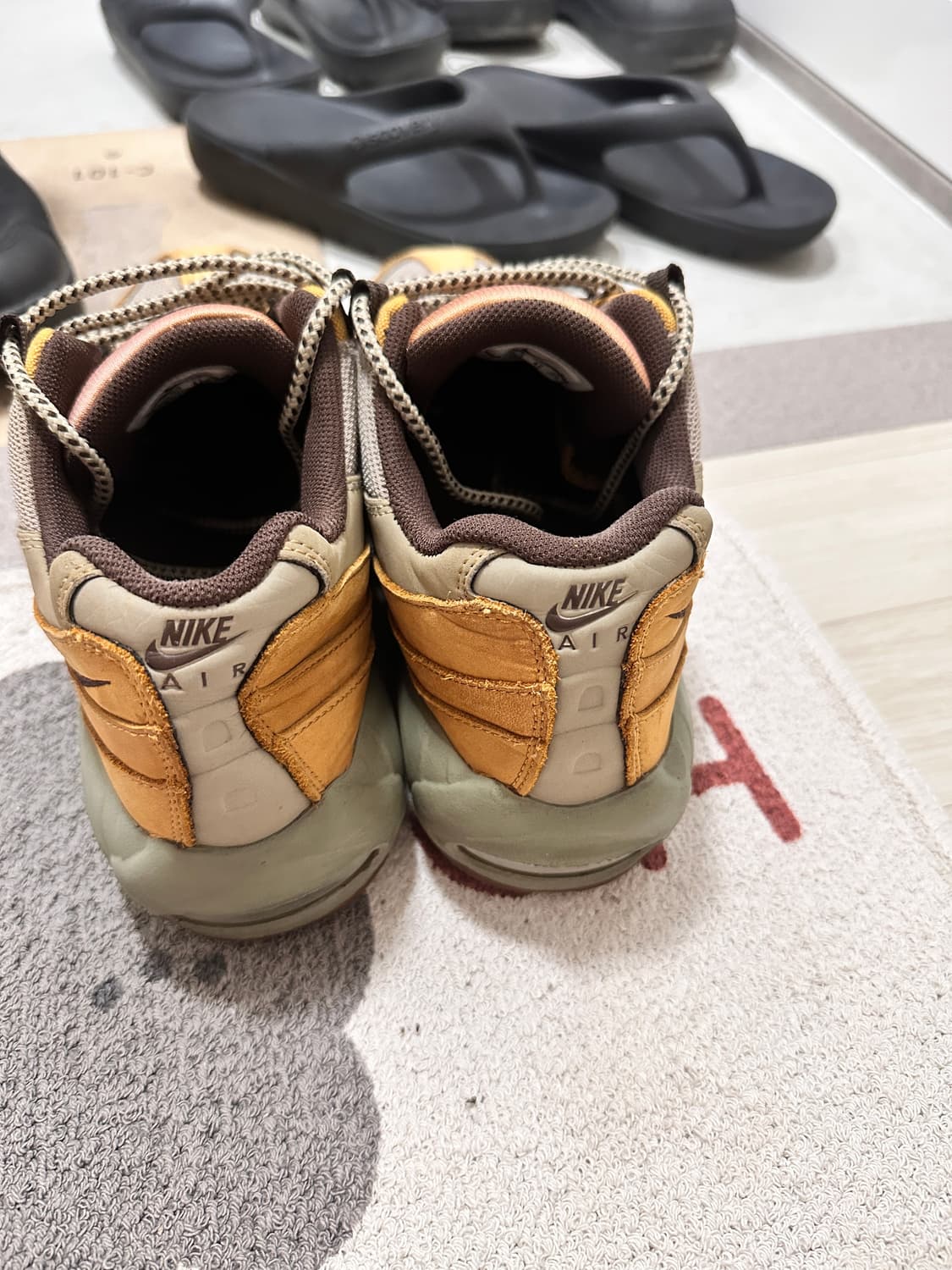 에어맥스95 프리미엄 위트 판매합니다 상품이미지2