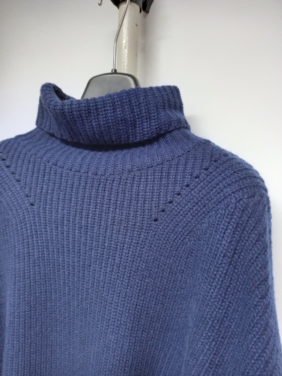 SJYP 춘추동 하이넥 언발 풀오버스웨터 44-66 상품이미지4