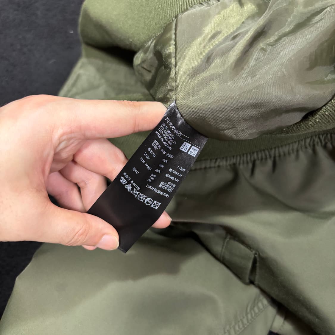 L 유니클로 카키 MA-1 항공점퍼 상품이미지4