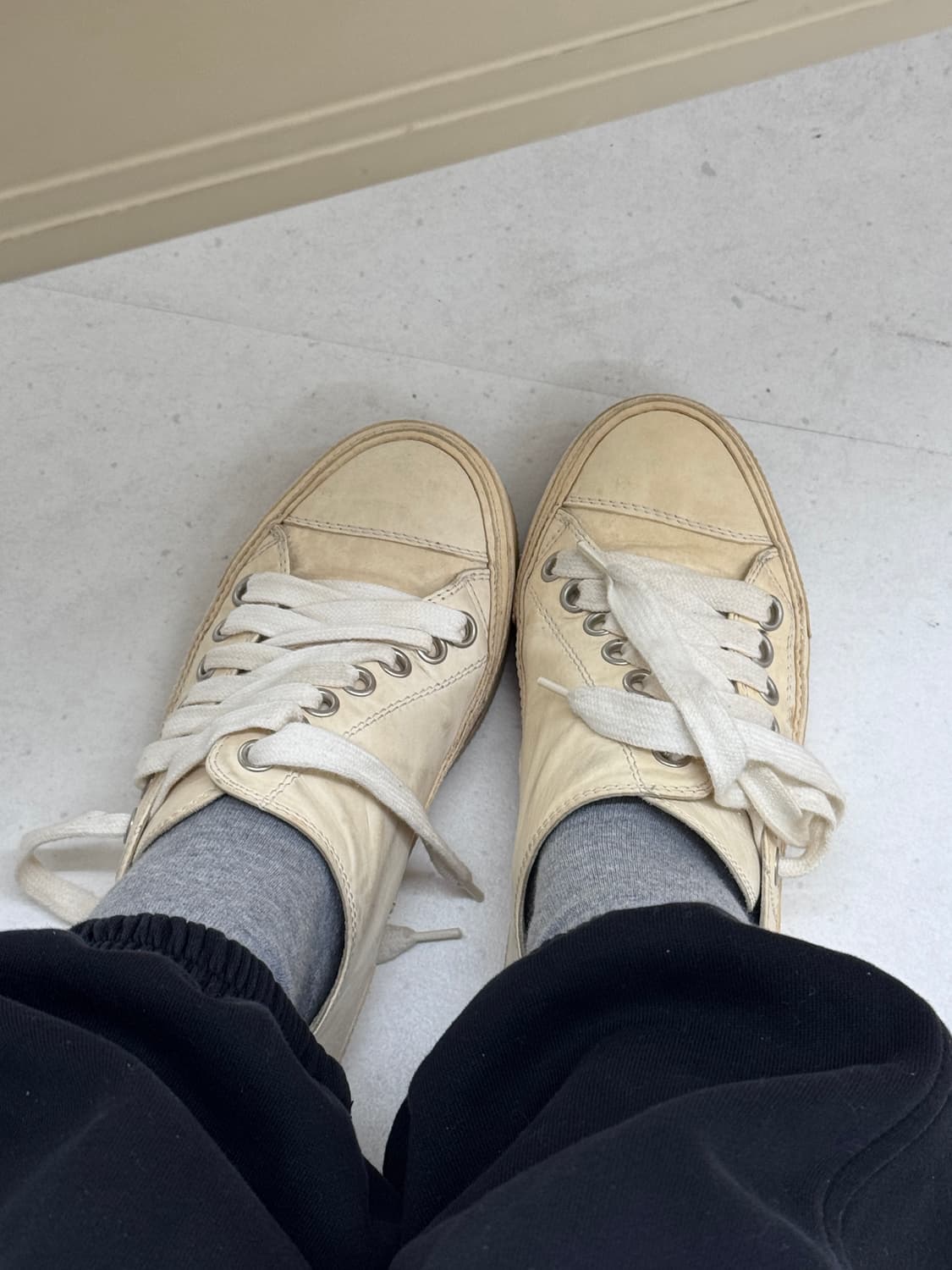 Ann Demeilemeester 가죽 사선 스니커즈 상품이미지9