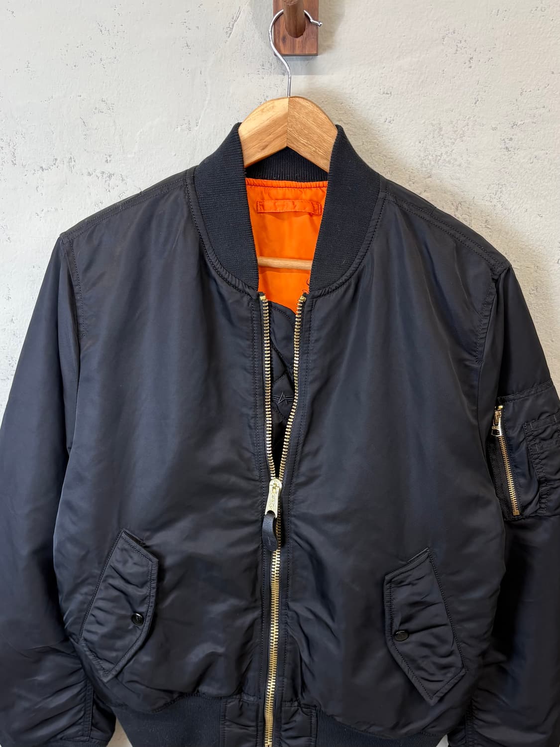 알파인더스트리 MA-1 항공점퍼 블랙 상품이미지5