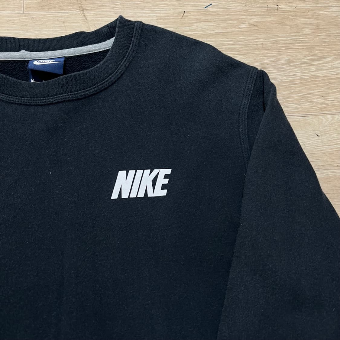 나이키 스우시 스펠 로고 기모 맨투맨 크루넥 티셔츠 [블랙] M/95 상품이미지4