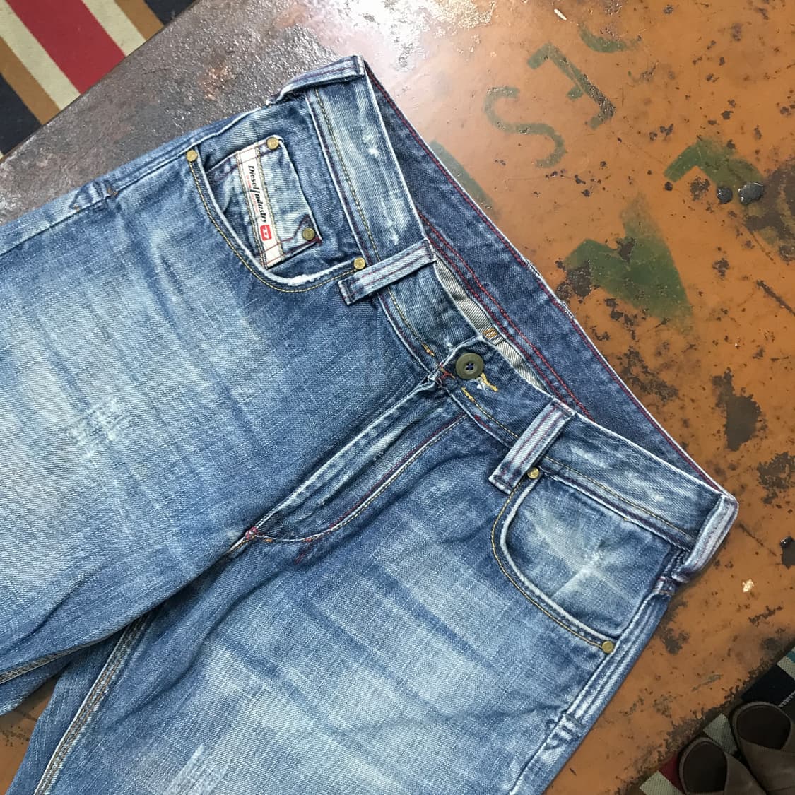 디젤 워시드 중청 데님 팬츠 허리 31 32 사이즈  상품이미지4